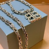 【限定】 バレンシアガ コピー Balenciagaの ネックレス