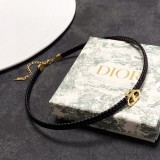 入手困難 ディオール コピー Dior のアルファベットの最新レザーネックレス