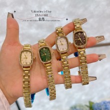 超奇跡の入荷☆ ブルガリ 激安偽物 のBvlgariシリーズのクラシックでスタイリッシュな レディース時計4色