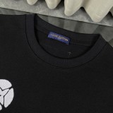 一目惚れ♪ ルイヴィトン コピー 25 ssクラシックなオールドフラワーのアルファベットロゴ落書き半袖Tシャツ