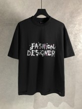 新作 バレンシアガ スーパーコピー 英字柄半袖Tシャツ