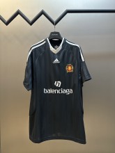 使い勝手良し バレンシアガ スーパーコピー のマンUストライプサッカー半袖