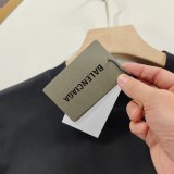 累積売上総額第１位！バレンシアガ スーパーコピー の2025 SS前に麦の穂はさみエンブレム刺繍半袖Tシャツ