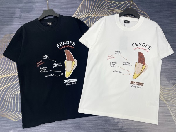 日本未入荷 フェンディ 偽物通販  のプリントアルファベットロゴラウンドネック半袖Tシャツ2色