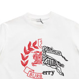 【話題商品！】バーバリー スーパーコピー Burberryの軍馬柄プリント百合トレンド半袖Tシャツ