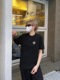 超話題! グッチ コピー 2025 SS春夏新作フラワー刺繍ロゴ半袖Tシャツ
