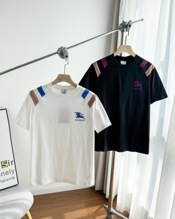 超奇跡の入荷☆ バーバリー n級品 Burberryパッチワークネックバイカラーリボン刺繍半袖Tシャツ2色