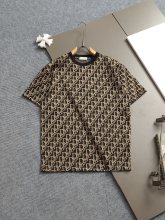 【話題商品！】ディオール 激安偽物 の暗紋タオル刺繍アルファベットロゴ二重袖背格子貼布半袖