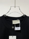 【限定】グッチ スーパーコピー Gucciの前後に刺繍された丸首半袖Tシャツ