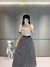 超話題! ディオール 偽物通販 の25 ssシャツワンピース2色