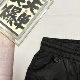 超奇跡の入荷☆ プラダ 激安偽物 三角標工装ポケット機能付き半ズボン