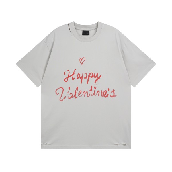 入手困難 バレンシアガ 激安偽物 の 英字ストレートプリント半袖Tシャツ
