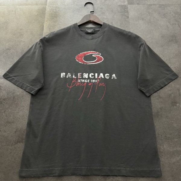 【限定】バレンシアガ n級品 の アルファベットプリント半袖Tシャツ
