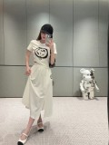 日本未入荷 グッチ n級品 の丸首ロゴトップス+ルーズスリットのハーフスカートスーツ2色