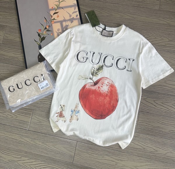 【限定】グッチ スーパーコピー のピーターラビット落書き黒鉛プリント男女カップル丸首半袖Tシャツ