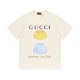 【話題商品！】グッチ n級品 のデジタル直噴イラストアルファベットロゴ半袖Tシャツ