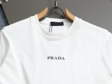 【話題商品！】プラダ コピーおすすめ の丸首半袖Tシャツ