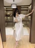 大人気 プラダ n級品 の三角標の装飾ワンピース2色