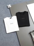 【話題商品！】プラダ コピーおすすめ の丸首半袖Tシャツ