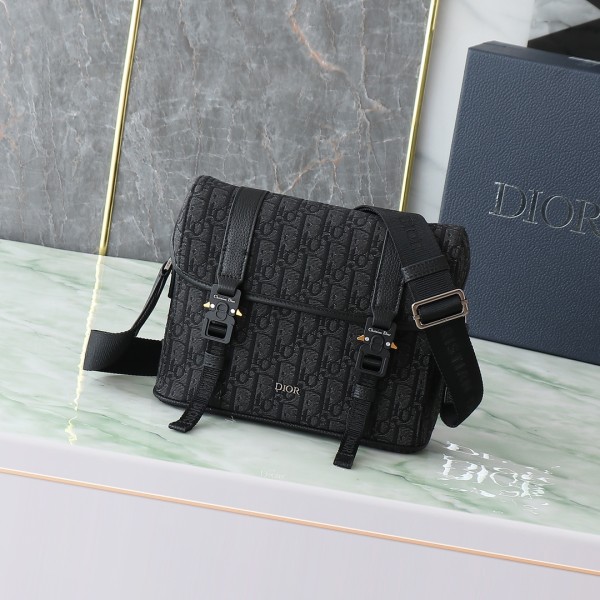 日本未入荷  ディオール コピーおすすめ ショルダーバッグ