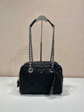 日本未入荷 プラダ n級品 ショルダーバッグ