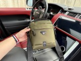 日本未入荷 プラダ コピー ショルダーバッグ