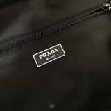 日本未入荷 プラダ 激安通販 リュックバック