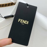 ★超人気 フェンディ コピーおすすめ のメンズカジュアル下地半袖Tシャツ