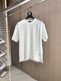 日本未入荷 フェンディ コピー のスタイリッシュな丸首半袖