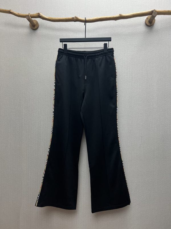 超奇跡の入荷☆ バーバリー 激安偽物 の25 ss新作ロゴリボンスリムパンツレディースブラックハイバージョン