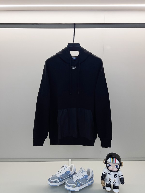 超奇跡の入荷☆ プラダ 激安偽物 の420グラムの純綿連帽衛衣