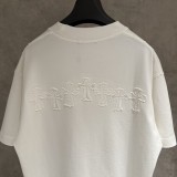 稀少 クロムハーツ スーパーコピー の布を貼ってTシャツを刺繍する