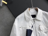 日本未入荷 プラダ n級品 の の開襟ジャケット
