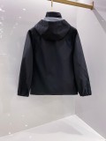 累積売上総額第１位！プラダ n級品 の2025 FW早秋の新ロゴポンチョコート