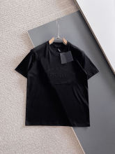超話題! プラダ 激安偽物 の2025SSオリジナルメンズカジュアル下地半袖Tシャツ