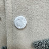 一目惚れ♪  ルイヴィトン 激安偽物 アンズ色のウサギの8兄の刺繍の野球服のコート