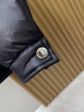 大人気 プラダ スーパーコピー の2025SS秋冬ダウンジャケット
