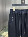 日本未入荷 プラダ 激安偽物 の2025SS秋冬スエードパンツ