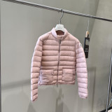 一目惚れ♪ モンクレール n級品  のショート丈レディースダウンジャケット