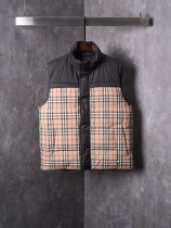 超話題! バーバリー コピー の2026SSェックパッチワーク軍馬刺繍ダブルダウンベスト
