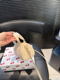 日本未入荷 ルイヴィトン 偽物通販 ショルダーバック