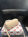 日本未入荷 ルイヴィトン 偽物通販 ショルダーバック