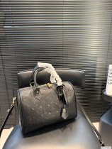 超話題! ルイヴィトン コピー レディース ピローバッグ