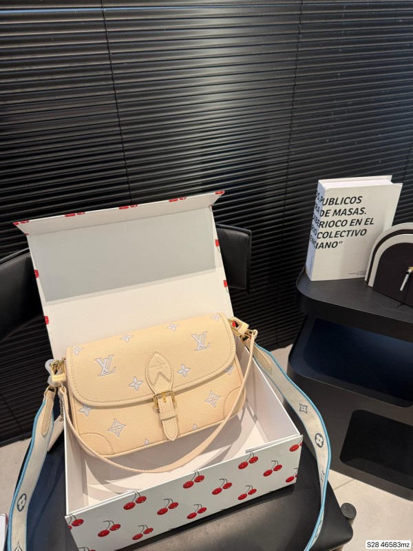 追跡付 ルイヴィトン コピー レディース バゲットバッグ
