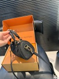 稀少 ルイヴィトン コピーおすすめ レディース ピローバッグ