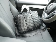一目惚れ♪ ボッテガヴェネタ n級品 2026SSメンズ 横型ビジネスバッグ