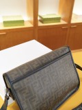 日本未入荷 フェンディ スーパーコピー 2026SSメンズ ショルダーバッグ