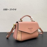 超奇跡の入荷☆ プラダ スーパーコピー 2026SSレディースフード付きファッションバッグ
