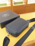 日本未入荷 プラダ 激安通販 2026SSメンズ ショルダーバッグ