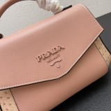 超奇跡の入荷☆ プラダ スーパーコピー 2026SSレディースフード付きファッションバッグ